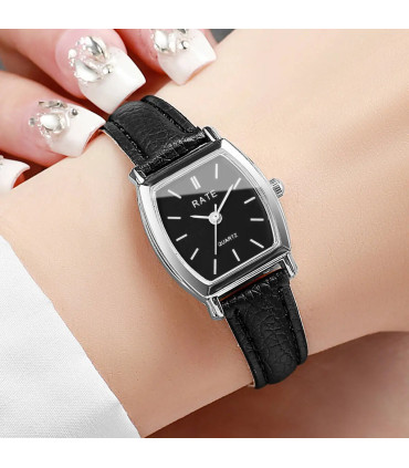 [D Without Box] Mode femmes montres décontracté petit cadran bracelet en cuir femmes montre à Q